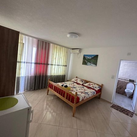 Apartments Edona อุลซิน ภายนอก รูปภาพ