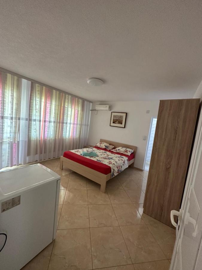 Apartments Edona อุลซิน ภายนอก รูปภาพ